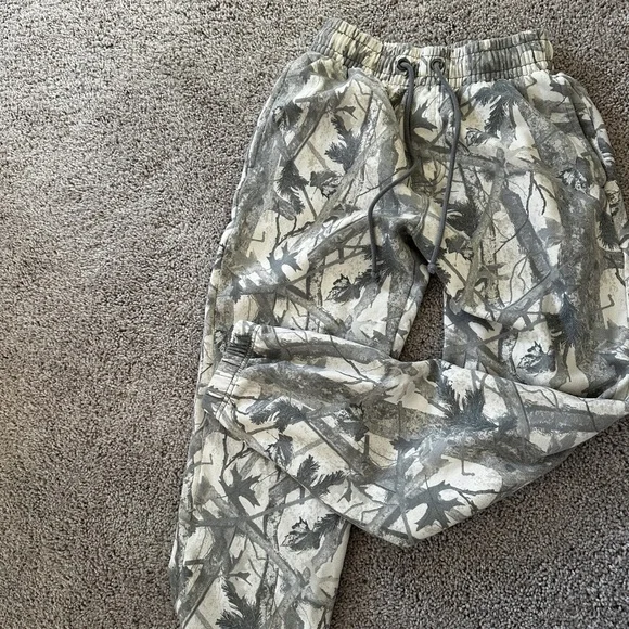 Aeropostale men’s cloud soft forest camo jogger - Picture 5 of 6